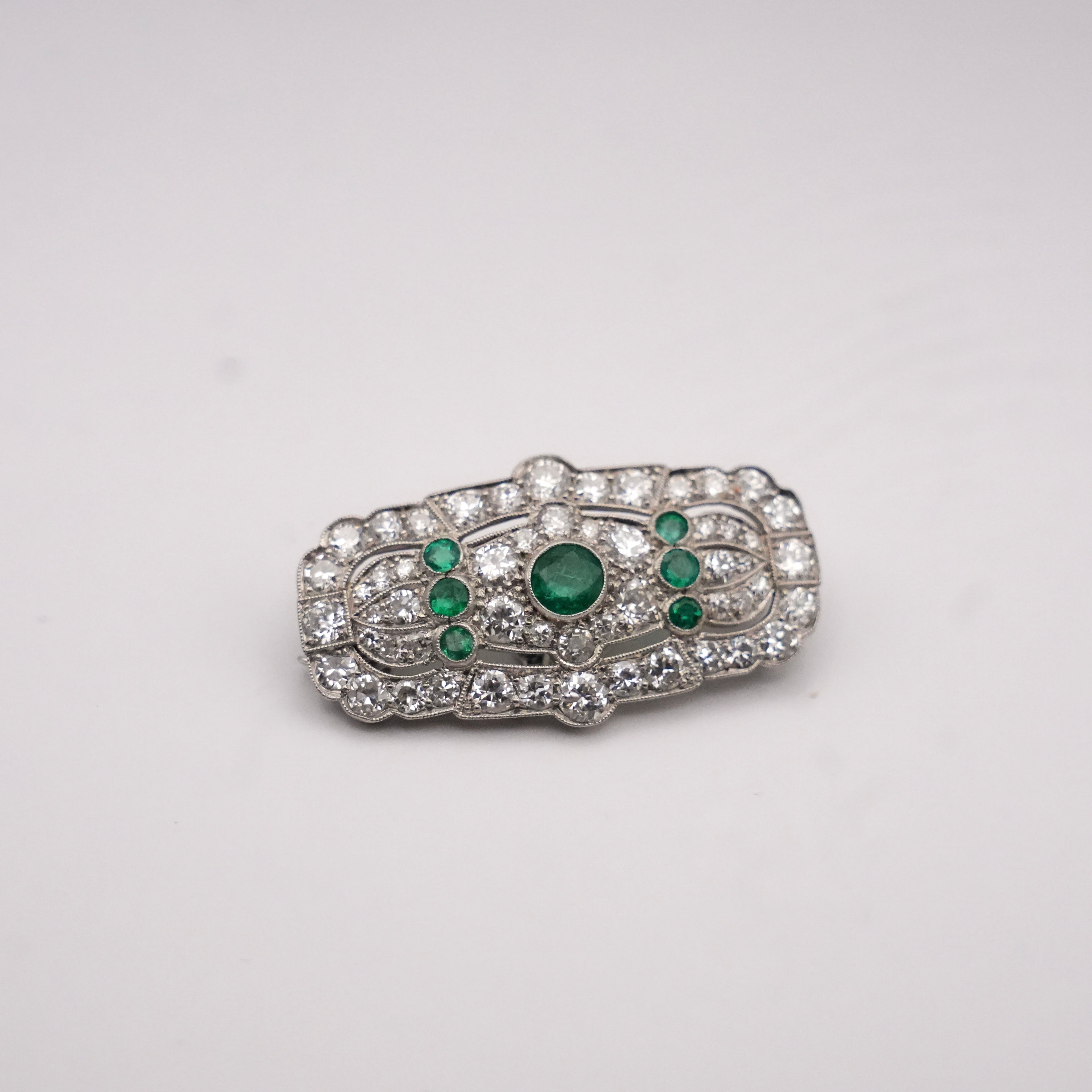 Art Deco Colombian Emerald & Old European Cut Diamond Platinum Brooch