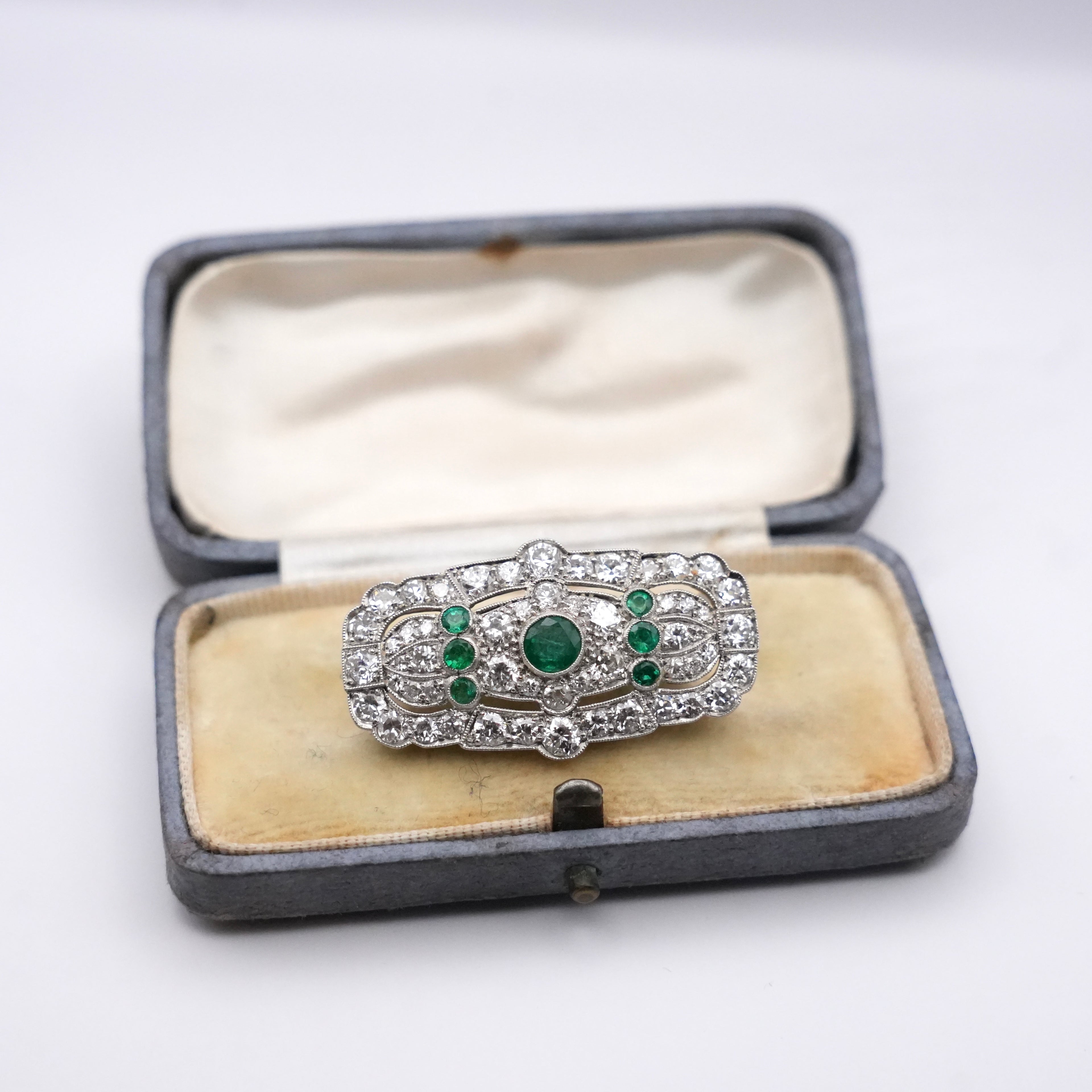 Art Deco Colombian Emerald & Old European Cut Diamond Platinum Brooch