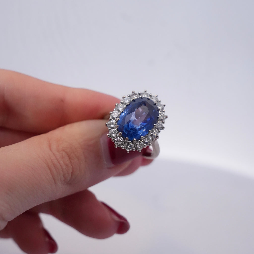 9ct Ceylon Sapphire & Diamond Cluster Ring